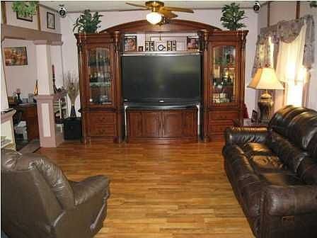 3rd image of 6808 Brock Dr