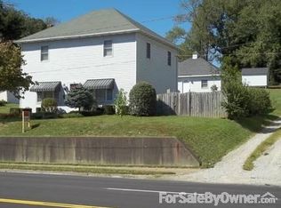 207 W Main St, New Concord, OH 43762