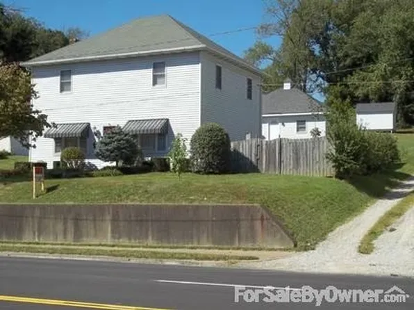 207 W Main St, New Concord, OH 43762