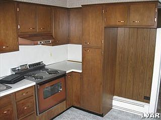 2nd image of 546 Broad St