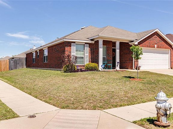 2nd image of 6401 Stone Lake Dr