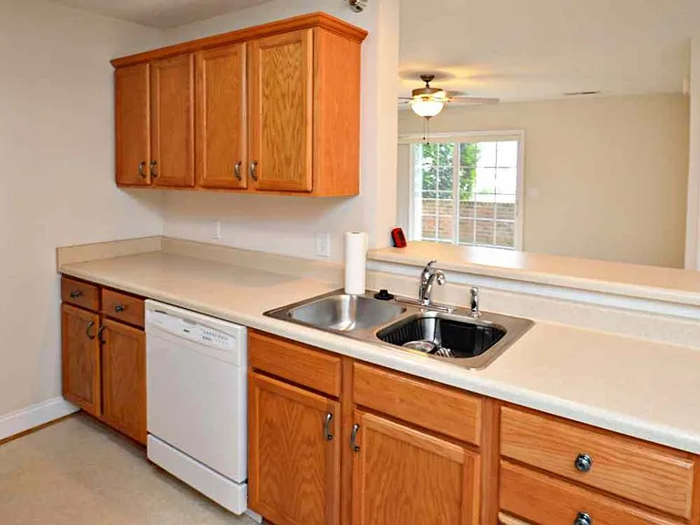 623 Wyndhurst Dr #1 — Photo 5