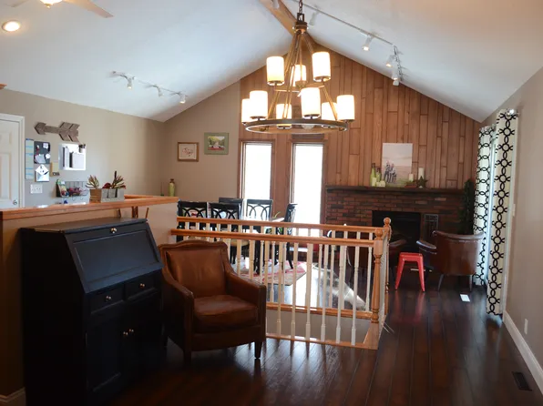 1001 Parklane, Pella, IA 50219