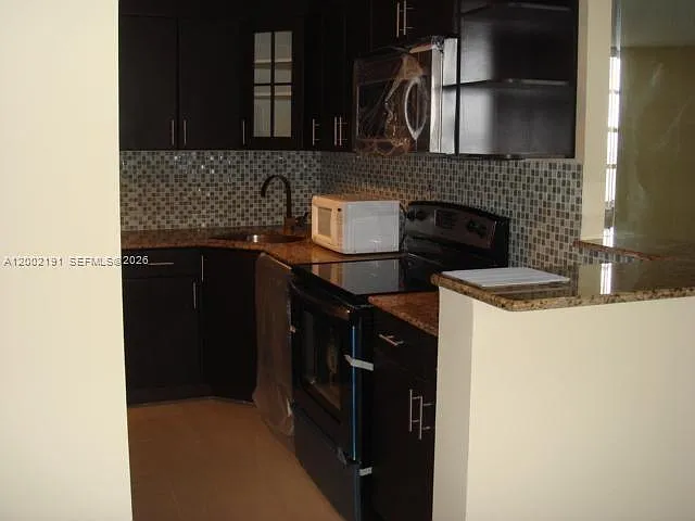 2750 NE 183rd St #2607 — Photo 4