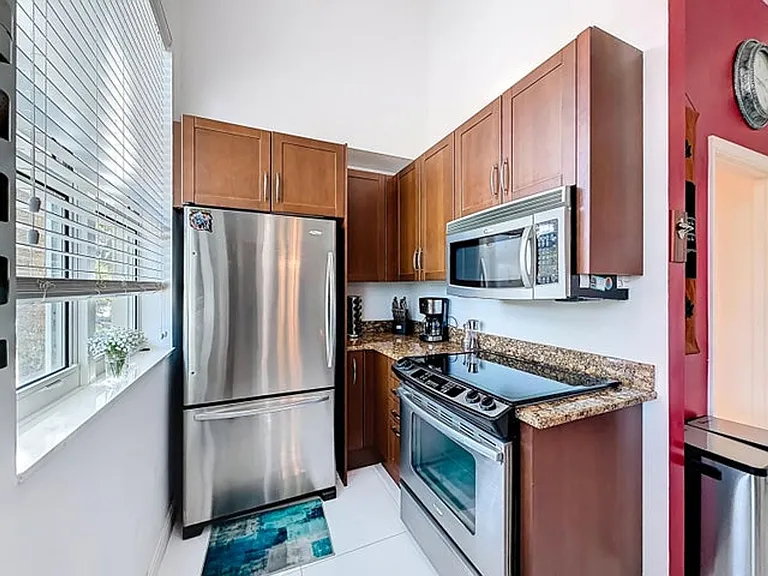 450 N Federal Hwy #103 — Photo 4