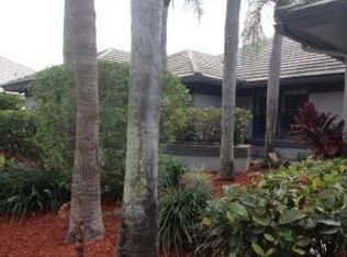 10750 Santa Rosa Dr, Boca Raton, FL 33498