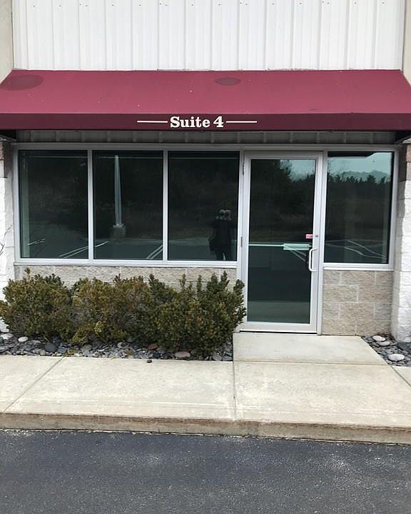 1st image of 8 Shire Dr Ste 4