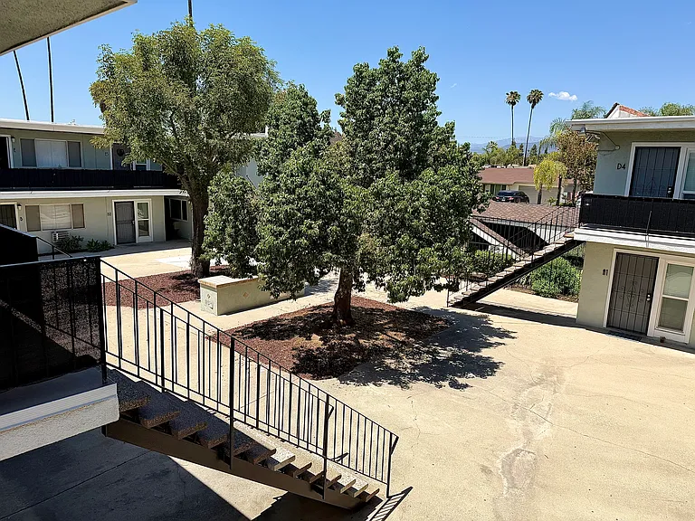 Evart Apartments — Photo 4
