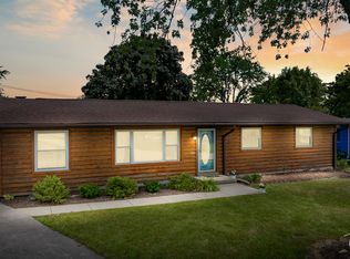 556 Gamble Dr, Lisle, IL