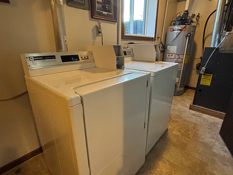 208 Spruce St #4 — Photo 36
