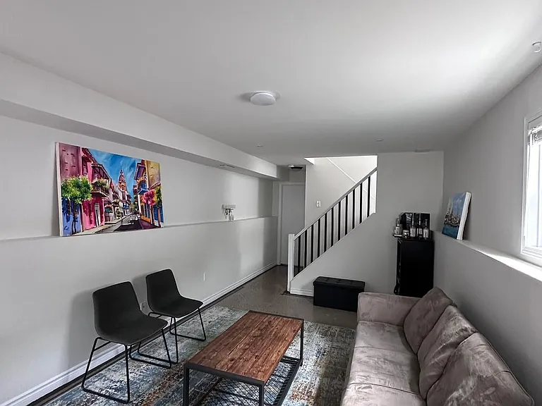 15 Milfoil Cres #B — Photo 6