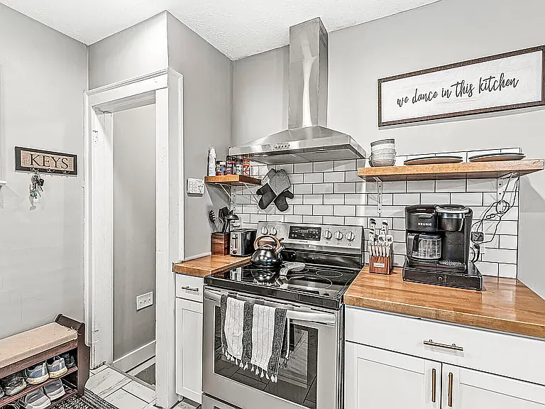1218 E Southern Ave — Photo 15