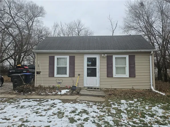 2841 Scott Ave, Des Moines, IA 50317