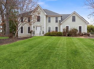 808 Valbrook Ct SW, Lilburn, GA 30047