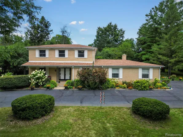 29876 Northbrook St, Farmington Hills, MI 48334