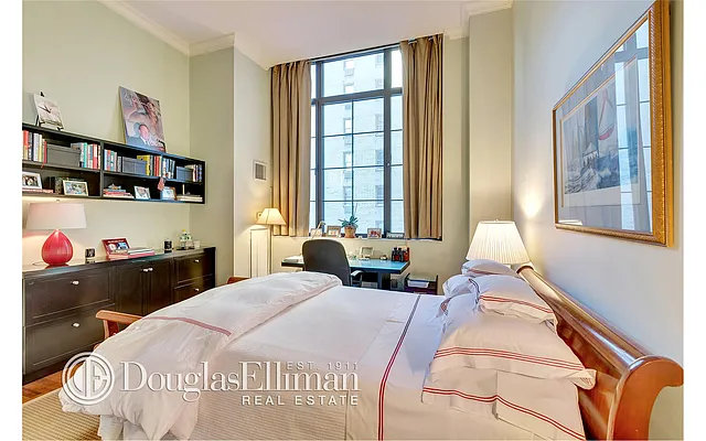 Rented by Douglas Elliman | media 7