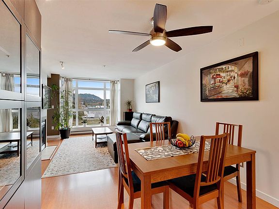 3rd image of 3136 Saint Johns St #309