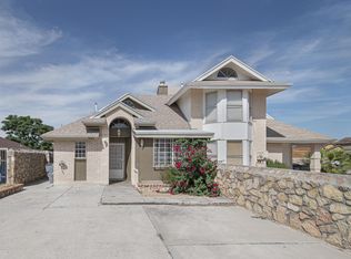 945 Destello Rd, El Paso, TX 79907
