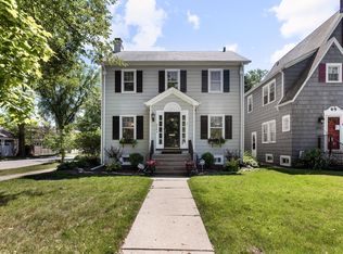 2343 Ridgeway Ave, Evanston, IL 60201