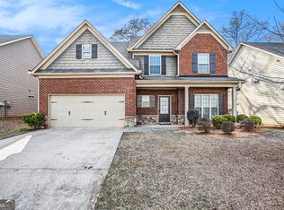 370 Autumn Bluff Dr, Lawrenceville, GA 30044