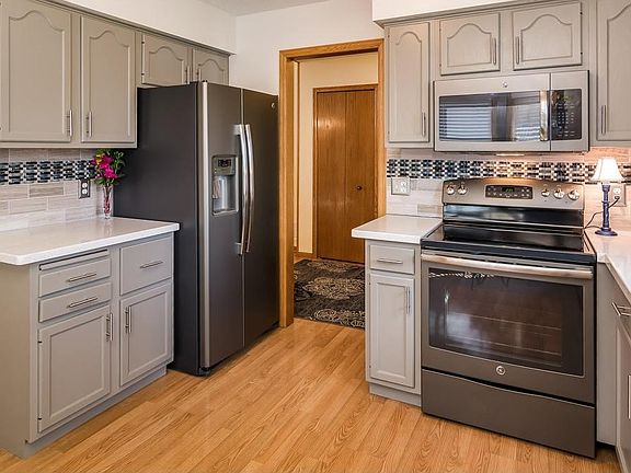 Quartz countertops and Tile backsplash!