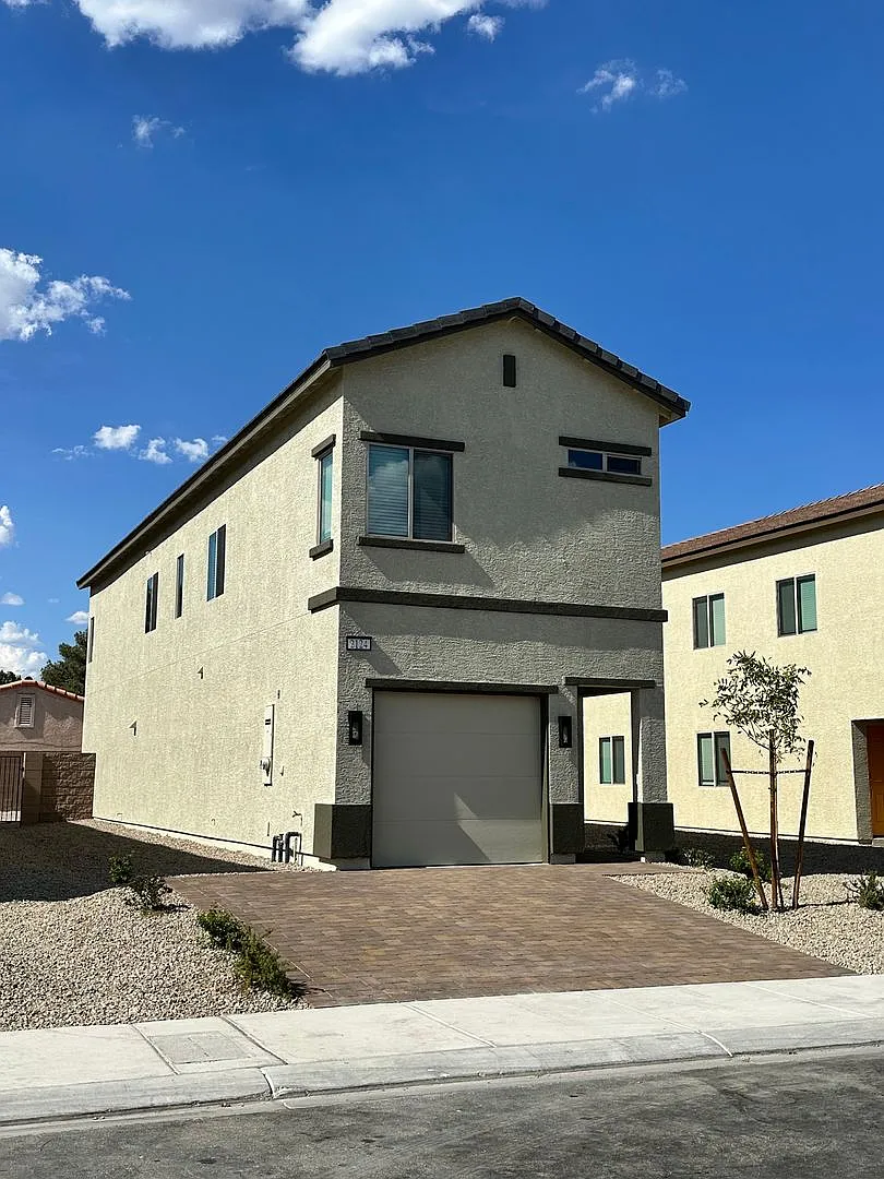 Brand New Home For Rent- Move In Ready — Photo 4