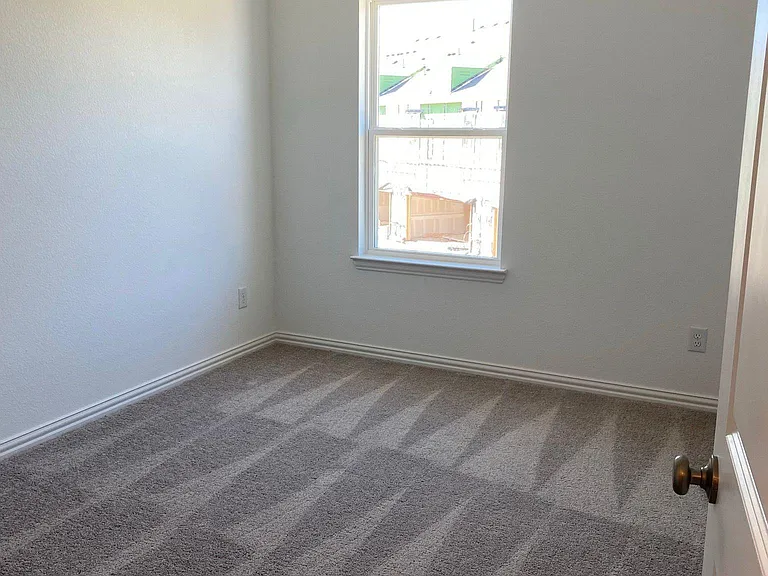 9947 Michael Irvin St — Photo 17