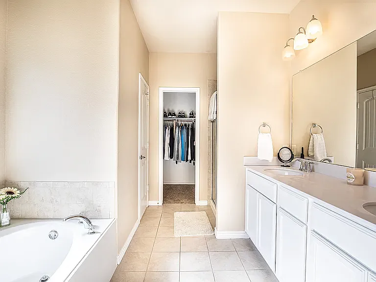 8800 Deadwood Ln — Photo 14