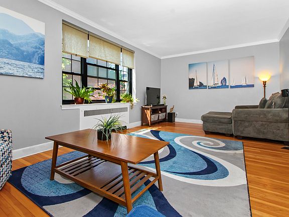 2nd image of 88 Marion St APT 3