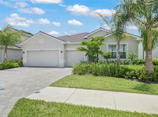 2360 Orchard St, Naples, FL 34120