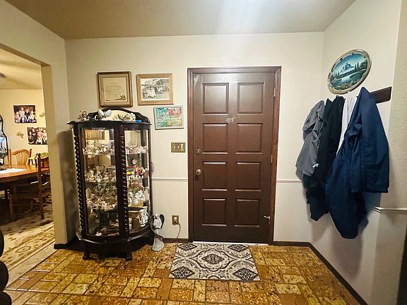 3rd image of 4507 Wheatland St
