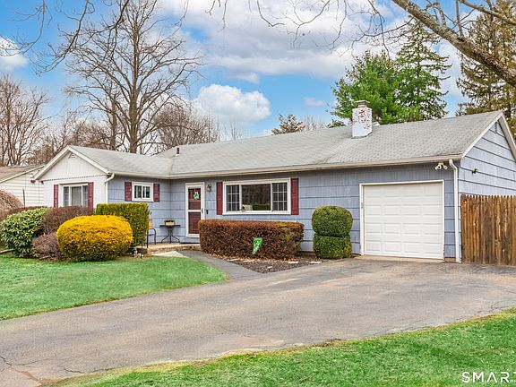 2nd image of 126 West Rocks Road