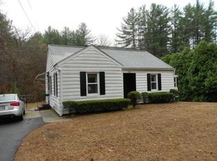 235 Hendrick St, Easthampton, MA 01027