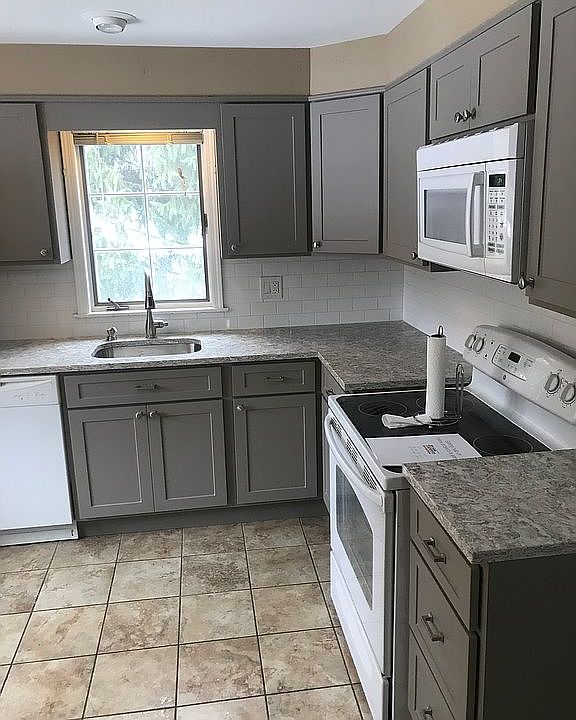 New kitchen 2nd fr-2