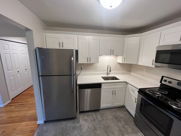 100 Orchard St APT B5, Rensselaer, NY 12144