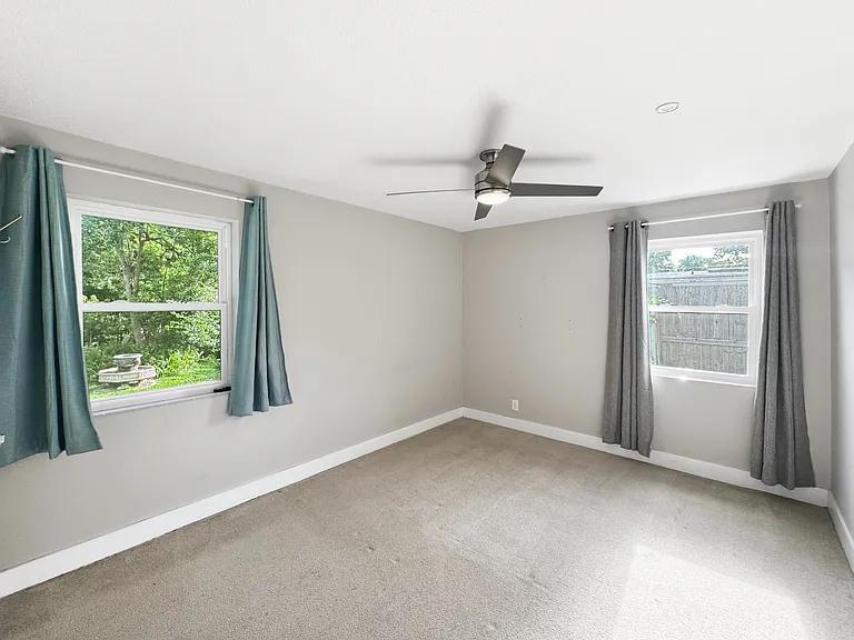 6925 Sans Souci Rd — Photo 8