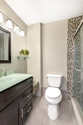 Rented by R New York | media 4