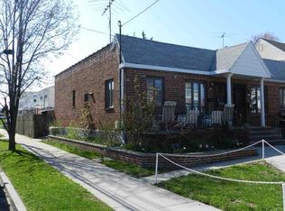 4618 202nd St, Bayside, NY 11361