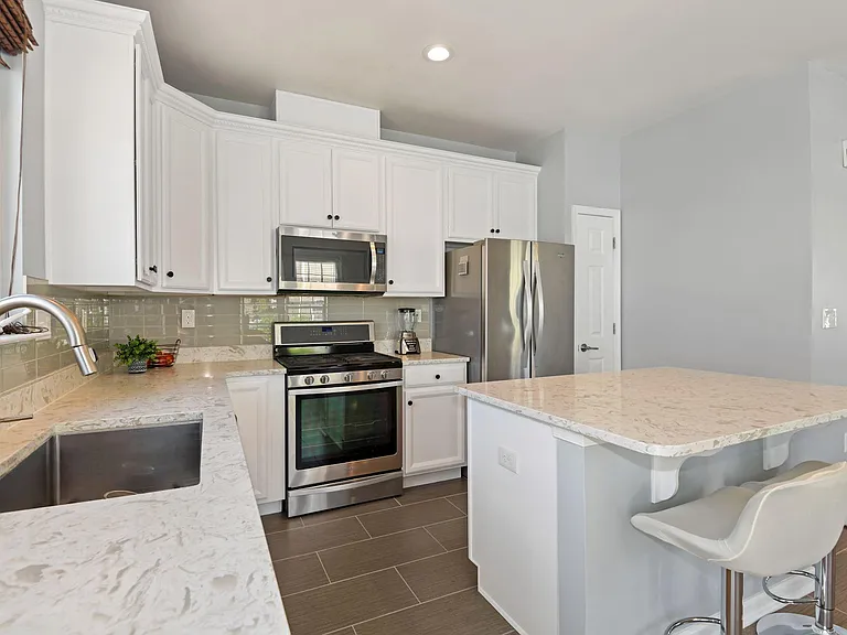 44 Truman Dr — Photo 22