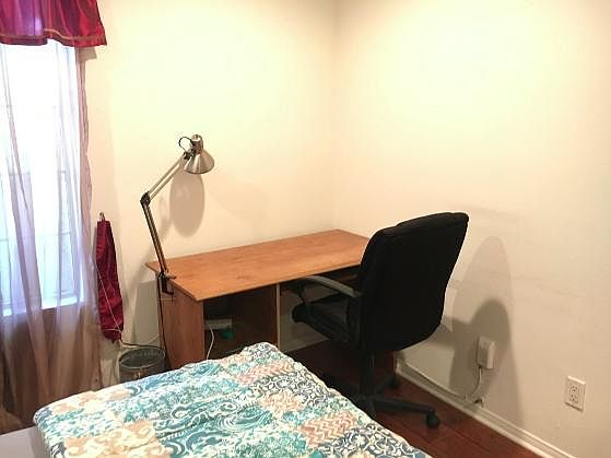 5th image of 5525 Canoga Ave APT 106