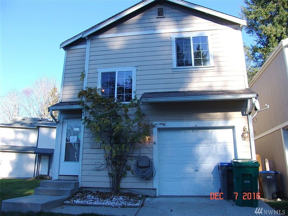 1st image of 2071 NE Green Glen Ln