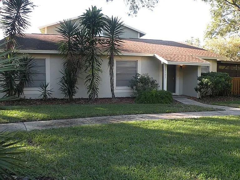 1st image of 14707 Lake Forest Dr