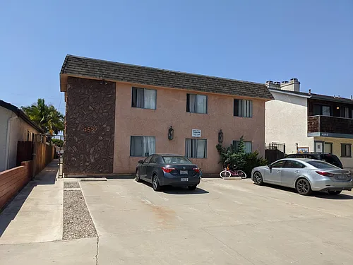 4550 Idaho St #6 Photo 1