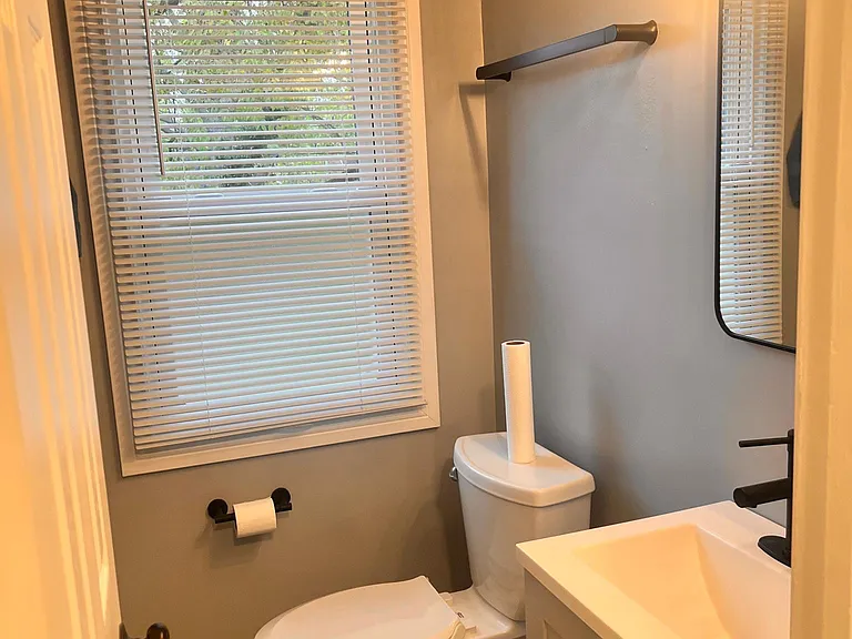 17350 Greenfield Rd #1 — Photo 3