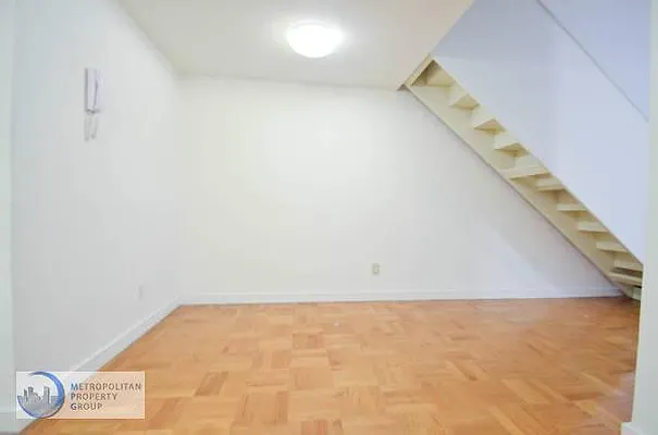 Rented by Metropolitan Property Group | media 29