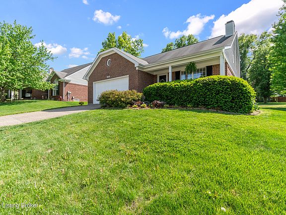 2nd image of 4706 Wooded Oak Cir