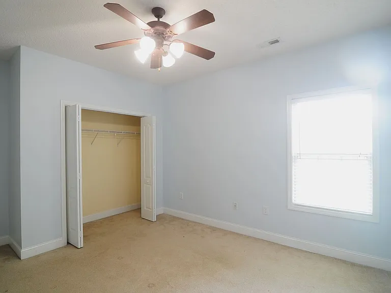 5016 Liberty Park Cir SE — Photo 2