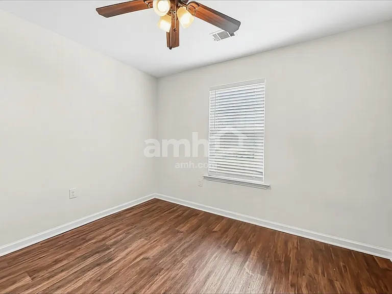 455 Sunbury Dr — Photo 10