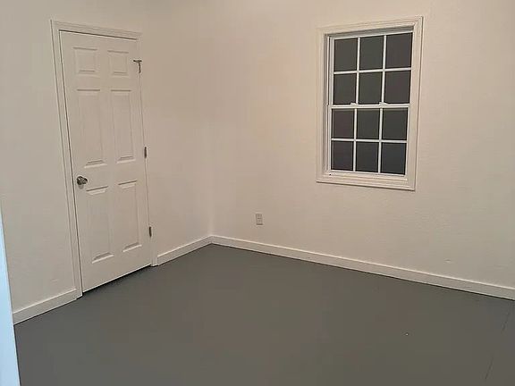 4th image of 1224 Elmwood Rd