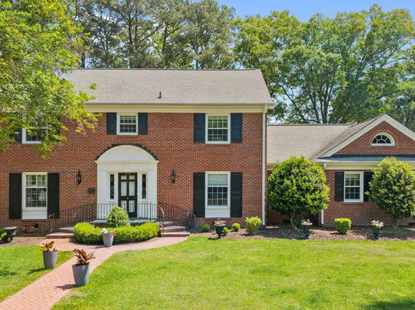 3325 North Walnut Street, Farmville, NC 27828